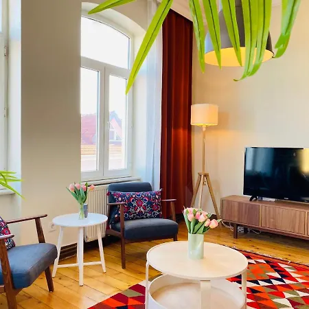 Building Near Galata Tower With Great View In Beyoglu Apartment *