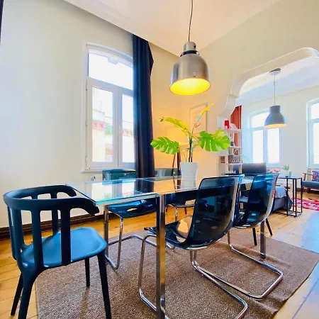 Building Near Galata Tower With Great View In Beyoglu Apartment *
